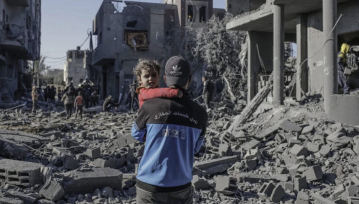 İsrail’in Gazze’ye saldırılarında can kaybı 52 bin 567’ye yükseldi