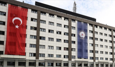 İstanbul Emniyet Müdürlüğü’nden “Özgür Özel’in makam aracı kapalı otoparka alınmadı” iddiasına yanıt