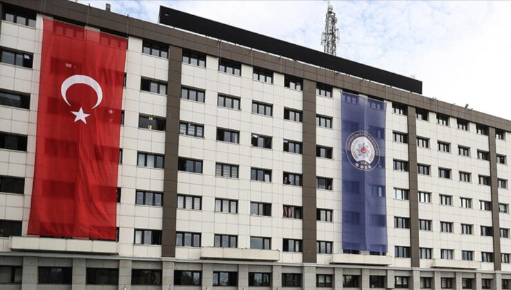İstanbul Emniyet Müdürlüğü’nden “Özgür Özel’in makam aracı kapalı otoparka alınmadı” iddiasına yanıt