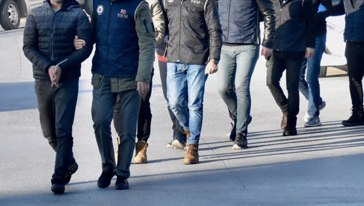 İstanbul’da FETÖ’ye yönelik Bylock operasyonu: 8 şüpheli tutuklandı