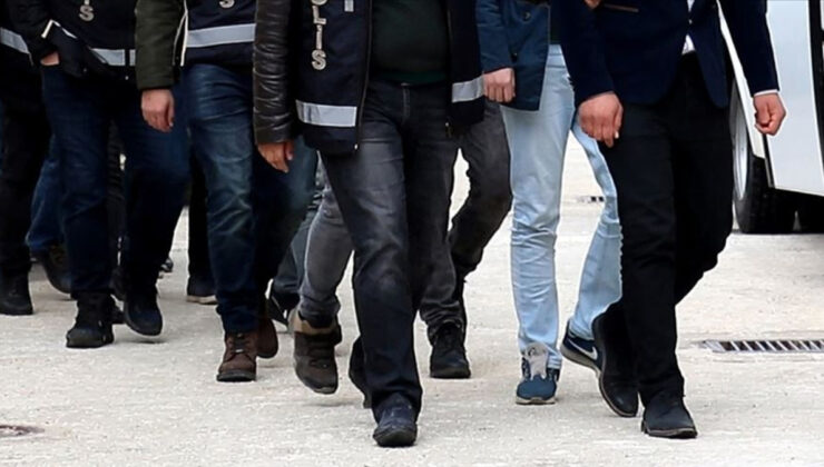 İzmir merkezli 5 ilde FETÖ operasyonu: 33 gözaltı
