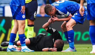 Jamie Vardy, hakemin düdüğünü çaldı