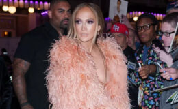 Jennifer Lopez frikik verdi! Tüylü montu kayınca