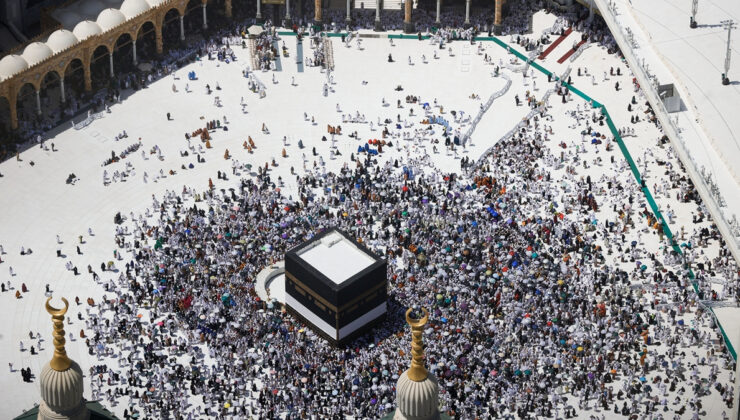 Kabe, 601 metrelik Kraliyet Saat Kulesi’nden görüntülendi