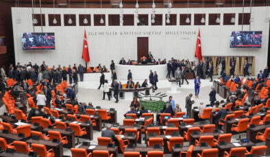 Kanun teklifi TBMM’de kabul edildi: Memurluğa 35 yaş sınırı getirildi