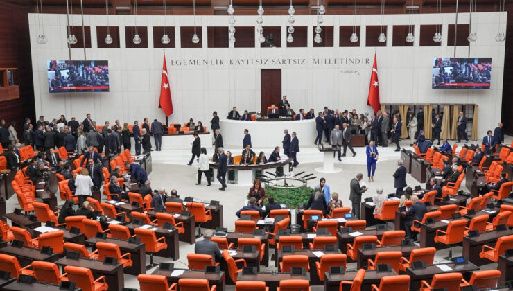 Kanun teklifi TBMM’de kabul edildi: Memurluğa 35 yaş sınırı getirildi