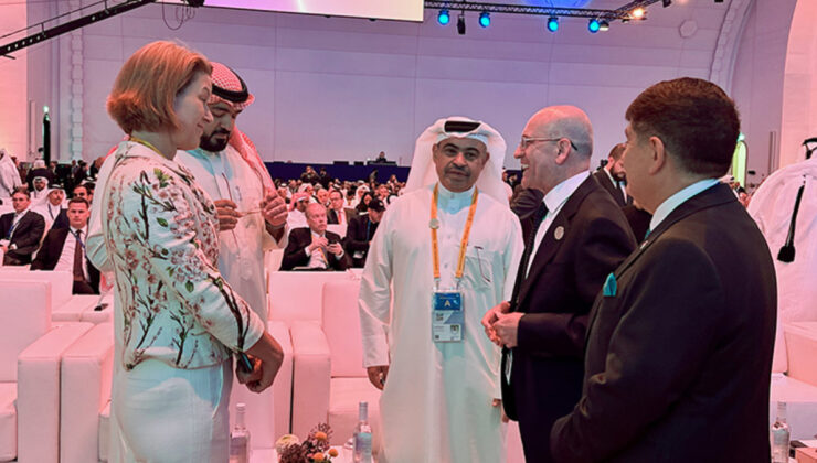 Katar Ekonomik Forumu, iş birliği ve yatırım beklentisiyle başladı