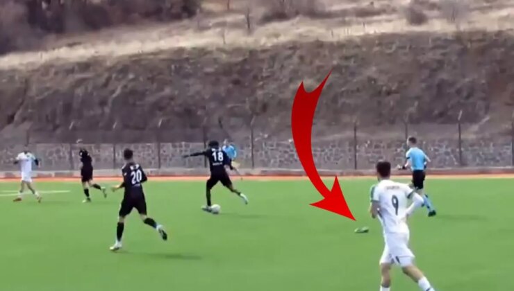 Kramponu çıkan futbolcunun attığı gol ağızları açık bıraktı