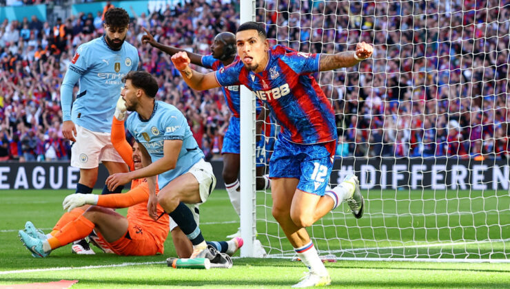 İngiltere FA Cup Finalinde Crystal Palace Tarih Yazdı