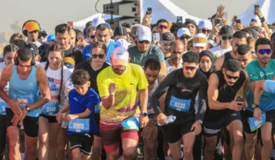 Mısır’daki Giza Piramitlerinde düzenlenen maraton, 40 ülkeden sporcuları ağırladı