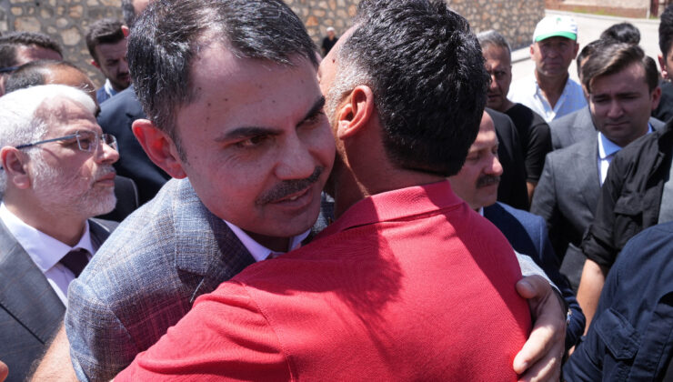 Murat Kurum, Adıyaman’da vatandaşlarla bir arada: Koskoca bir dağ delindi