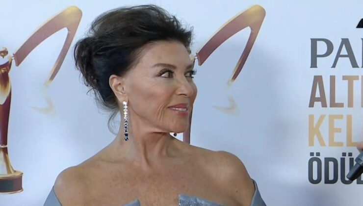 Nebahat Çehre Güzelliğiyle Geceye Damga Vurdu