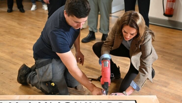 Kraliyet Görevlerine İskoçya’da Döndü