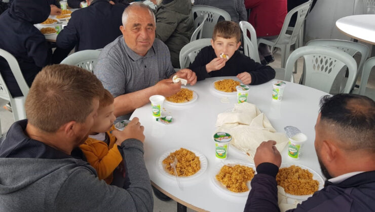 Sakarya’da hasat, dualarla ve pilav dağıtılarak başladı