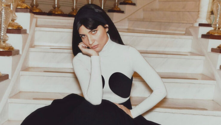Tuba Büyüküstün tatilde! İkiz kızlarıyla Bodrum’a gitti