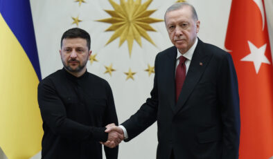Ukrayna Devlet Başkanı Zelensky, Türkiye’den ayrıldı