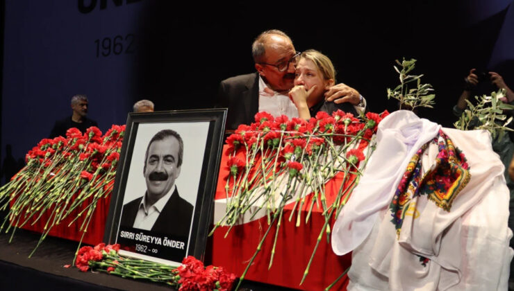 Ünlü isimlerden Sırrı Süreyya Önder paylaşımı