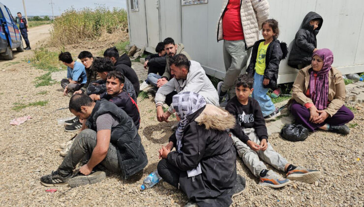 Yunanistan, 18 düzensiz göçmeni Meriç Nehri üzerinden Türkiye’ye gönderdi