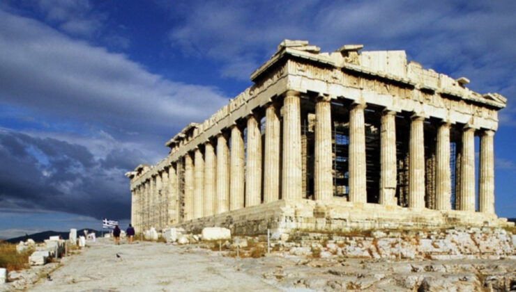 Yunanistan’nın başkenti Atina bu yaz aşırı sıcaklıklarla karşılaşacak