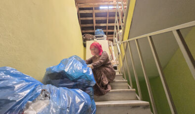 Zonguldak’ta evden tahliye edilen kadın çatıda yaşamaya başladı