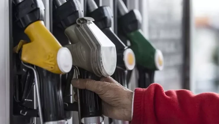 Petrol Fiyatları Çakıldı, Akaryakıta İndirim Geliyor!