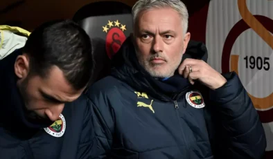 Fenerbahçe’de Mourinho’nun Ekibi Netleşiyor