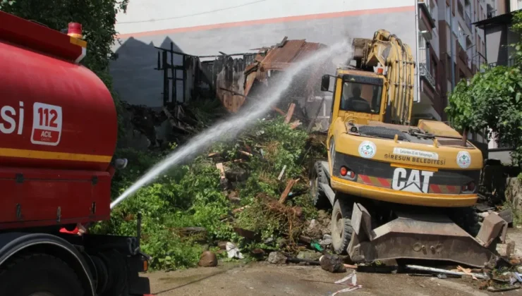 Giresun’da Metruk Binalar Bir Bir Yıkılıyor