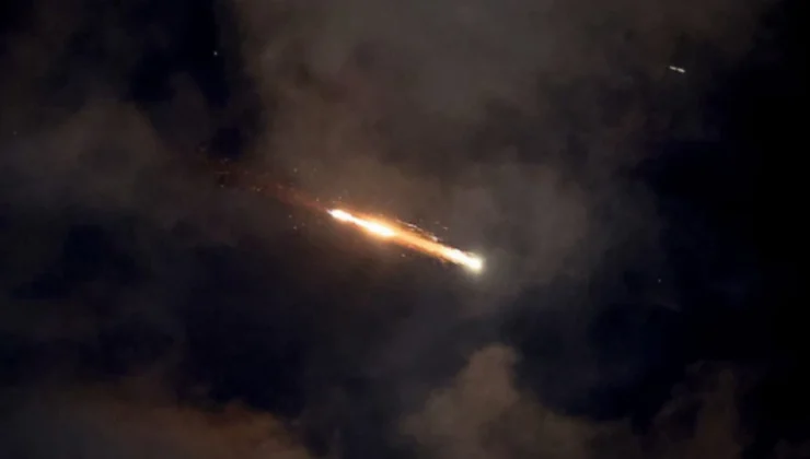 İran, Katar’daki ABD üssünü vurdu