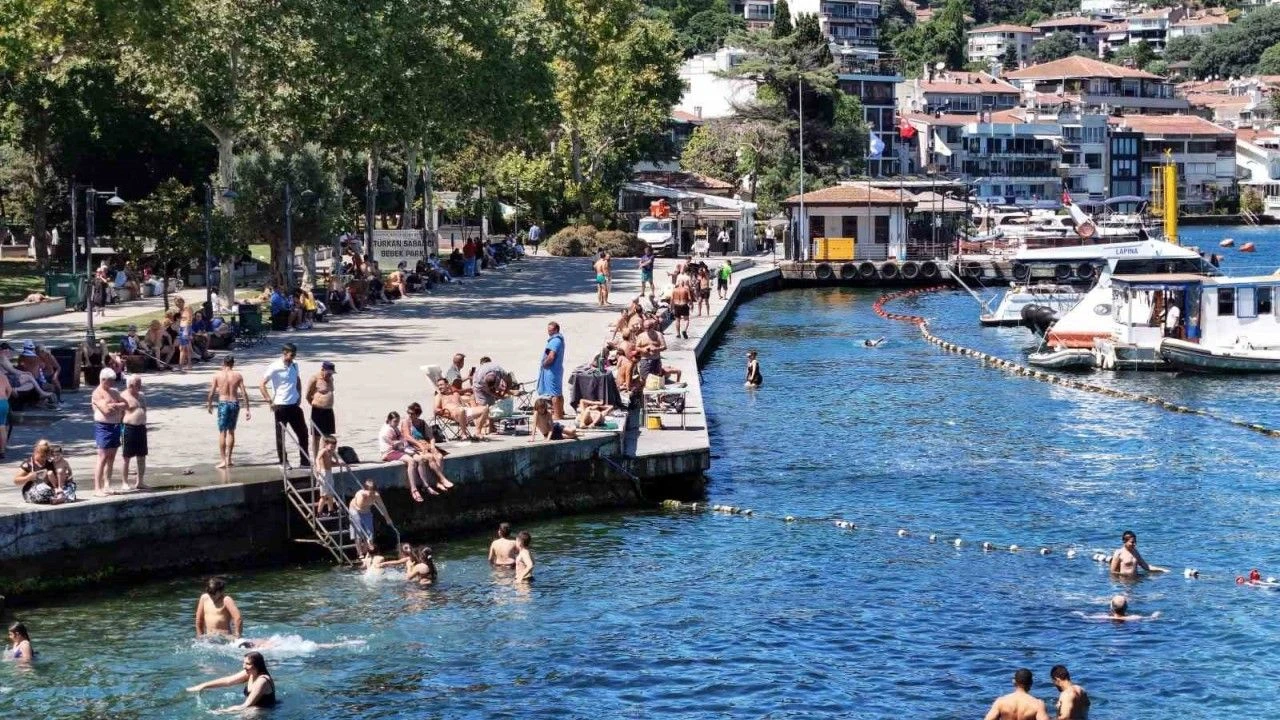İstanbul Boğaz'da serinleme