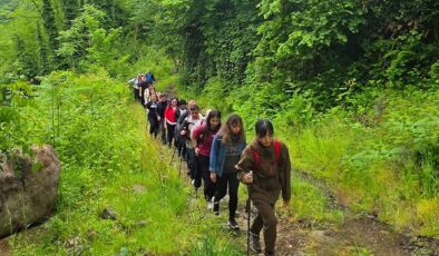 Ordu Dağcıları Sakarat Tepesi’nde Zorlu Hava Koşullarına Rağmen Zirve Yaptı