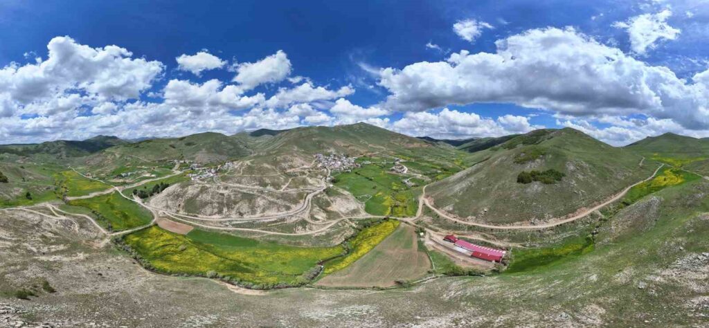 Sarıçiçek Vadisi