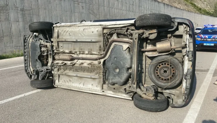 Tokat’ta Otomobil Devrildi