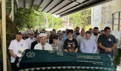 Adına ‘Mona Roza’ şiirininin yazıldığı Muazzez Akkaya Giray son yolculuğuna uğurlandı