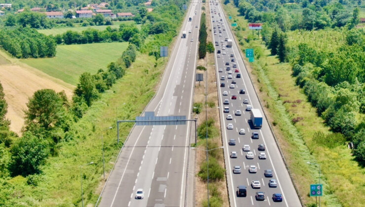 Anadolu Otoyolu’nda bayram tatili hareketliliği yaşanıyor