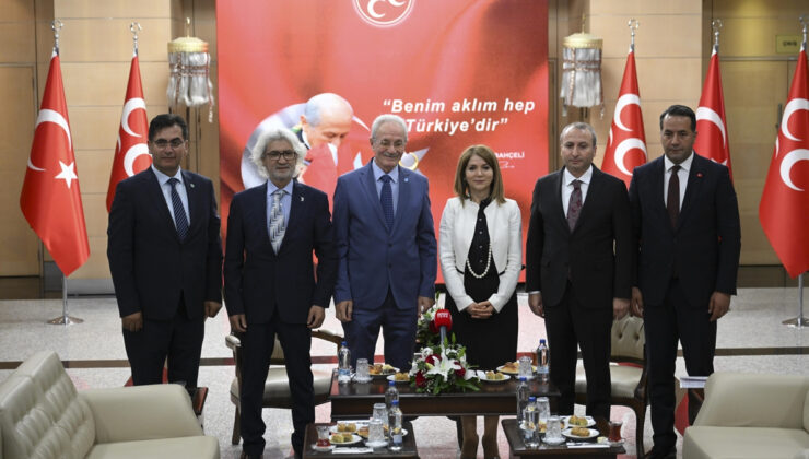 DEM heyeti, MHP ile bayramlaştı