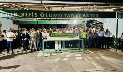 Diyarbakır’da yangında ölen anne ve 3 çocuğu defnedildi