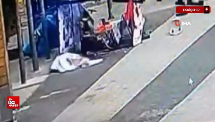 Eskişehir’de AK Parti standına saldıran şüpheli yakalandı