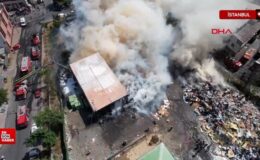 Gaziosmanpaşa’da geri dönüşüm tesisinde yangın