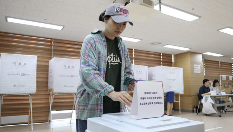 Güney Kore, kritik seçim için sandık başında