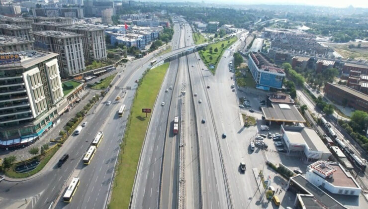 İstanbul’da bayramın ikinci gününde yollar boş kaldı
