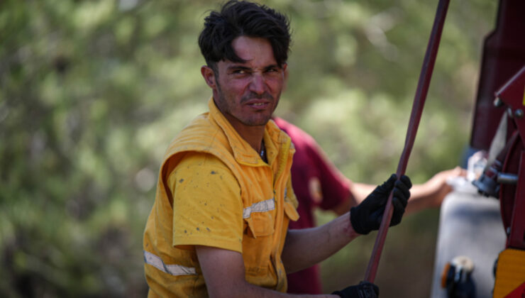 İzmir’de alev savaşçılarının orman yangınlarıyla mücadelesi sürüyor