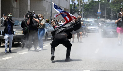 Los Angeles’ta protestolar tırmanıyor: Trump’tan ‘ülkeyi böldürmeyeceğiz’ açıklaması