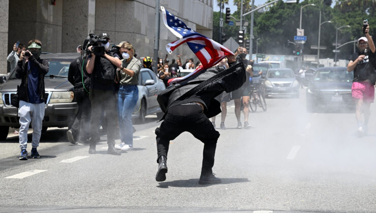 Los Angeles’ta protestolar tırmanıyor: Trump’tan ‘ülkeyi böldürmeyeceğiz’ açıklaması