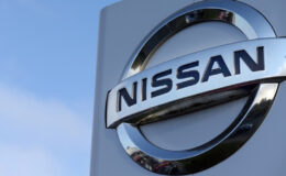 Nissan Renault’daki hisselerini azaltmayı planlıyor