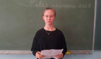 Rusya’da beden eğitimi dersinde gözüne cirit saplandı