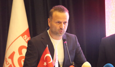 Sivasspor’un yeni teknik direktörü Osman Zeki Korkmaz oldu