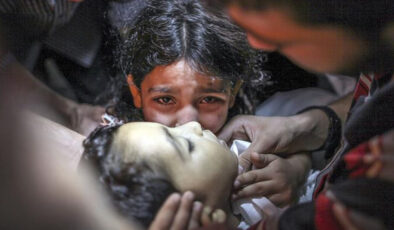 Son 20 ayda Gazze’de 50 bin çocuk öldürüldü veya yaralandı