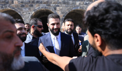 Suriye Devlet Başkanı Şara’ya, Dera’da yoğun ilgi
