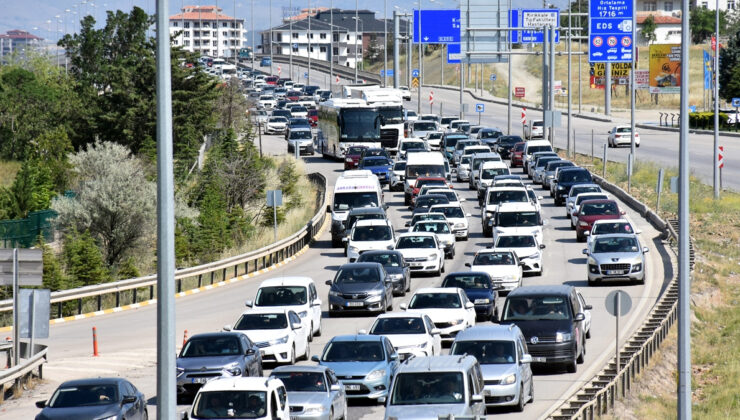 Tatilden eve dönüş çilesi başladı