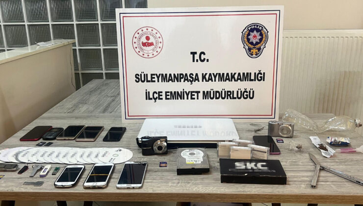 Tekirdağ’da tuzağa düşürdükleri kişilerin uygunsuz görüntülerini çekip şantaj yapan çete çökertildi
